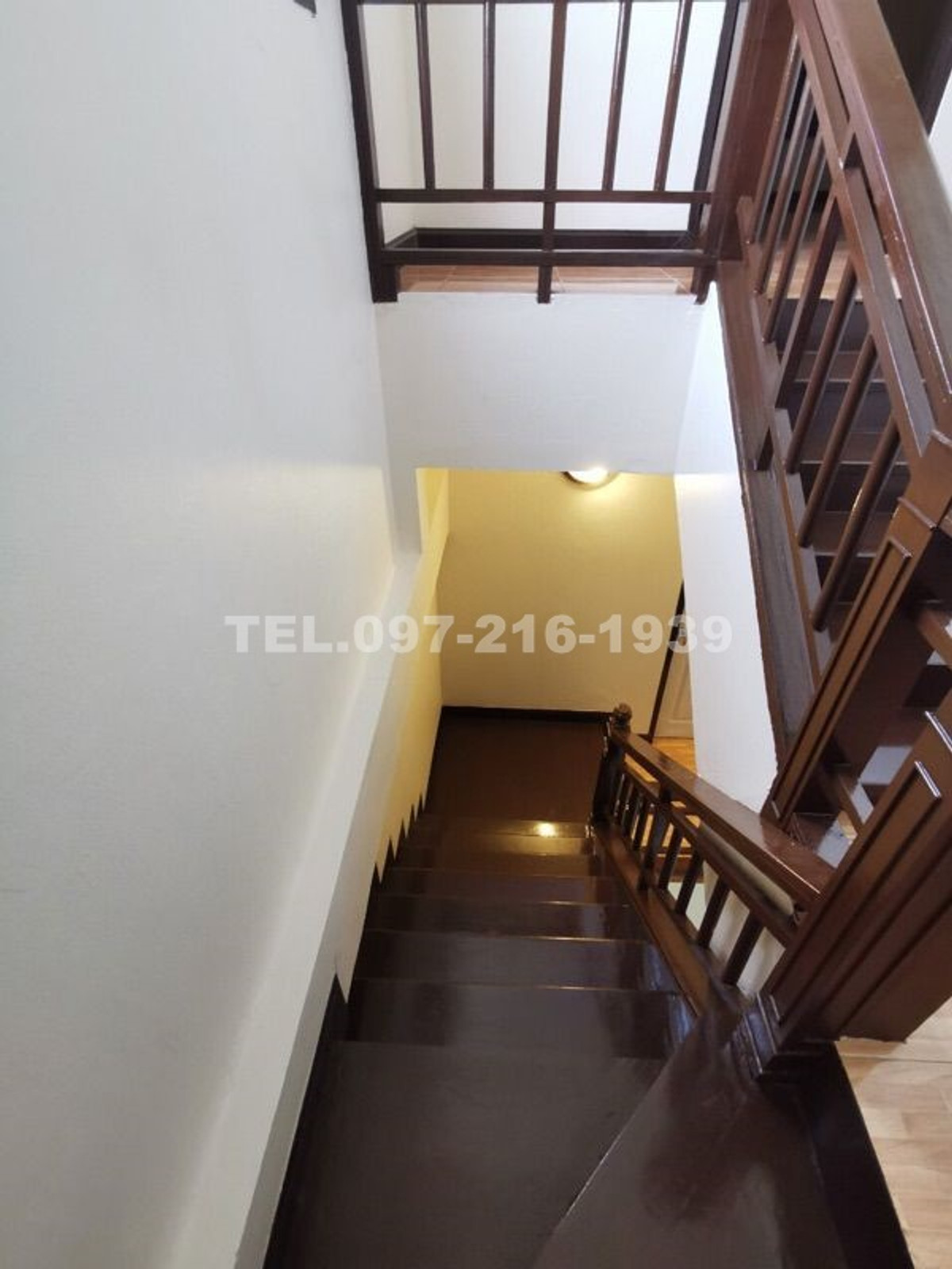 ทาวน์โฮมเสรีไทย-นิด้า : ขาย ให้เช่า ทาวโฮม สไตล์บ้านเดี่ยว 2ชั้นครึ่ง หลังมุม สวนสยาม เสรีไทย ใกล้มอเตอร์เวย์, แฟชั่นไอส์แลนด์