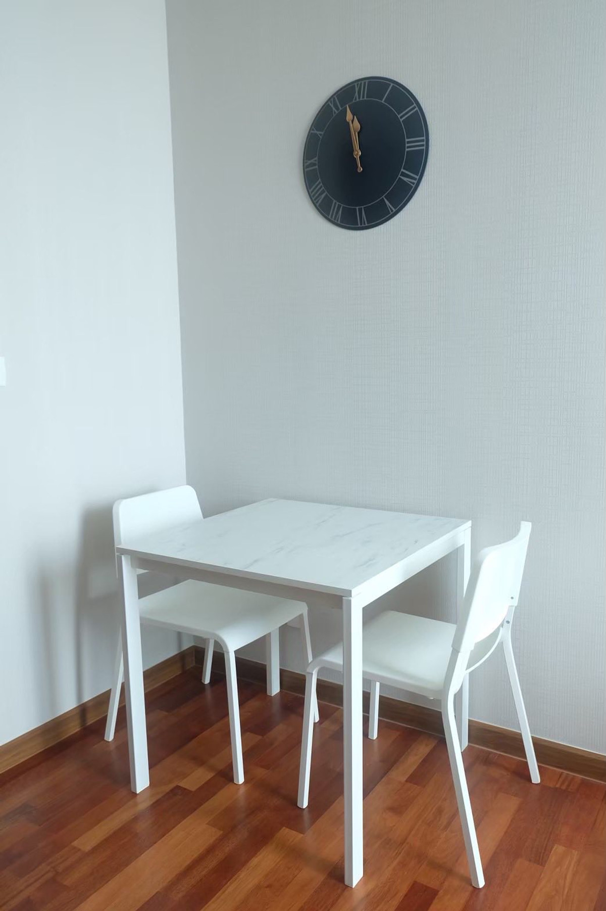 ให้เช่าคอนโดราชเทวี พญาไท : Wish Signature Midtown Siam 1【𝐑𝐄𝐍𝐓】🔥เรียบหรูในโทนไม้เข้ม เงียบสงบแต่มีเสน่ห์ทุกมุมห้อง🔥  ติดต่อไลน์ไอดี: @hacondo