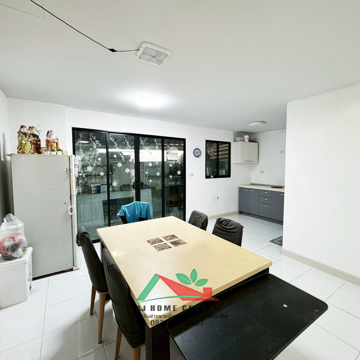 ให้เช่าทาวน์โฮม3ชั้น 43.1ตรว. หลังมุม ม.เดอะคอนเนคอัพ3 วงแหวน-บางแค พร้อมเข้าอยู่ จอดรถได้5คัน Loading...