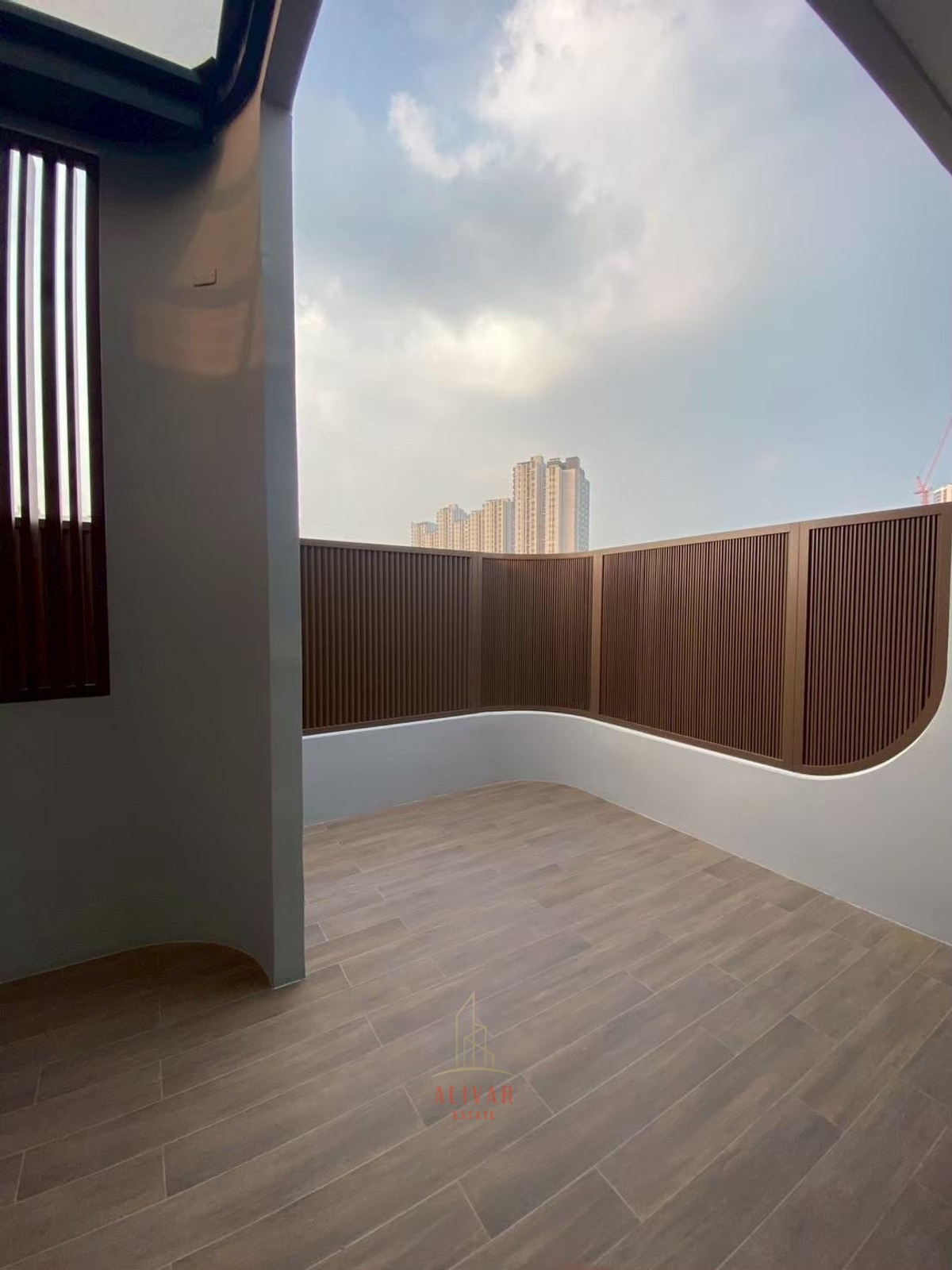 บ้านพระราม 9 เพชรบุรีตัดใหม่ RCA : RH101425 ขาย/ให้เช่า ทาวน์โฮม 4ชั้น พร้อมลิฟต์ at 89 Residence Ratchada-Rama 9 ใกล้ MRT ศูนย์วัฒธรรม