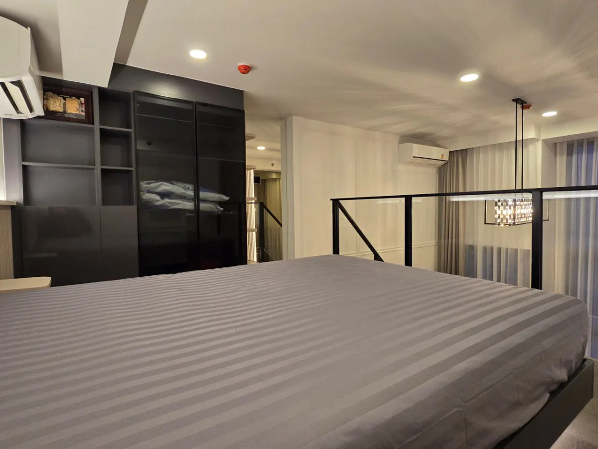 For RentCondoSiam Paragon ,Chulalongkorn,Samyan : Park Origin Chula Samyan【𝐑𝐄𝐍𝐓】🔥Warm and sophisticated… A room in soothing earth tones, adding a touch of luxury to every corner.🔥  Contact Line ID: @hacondo