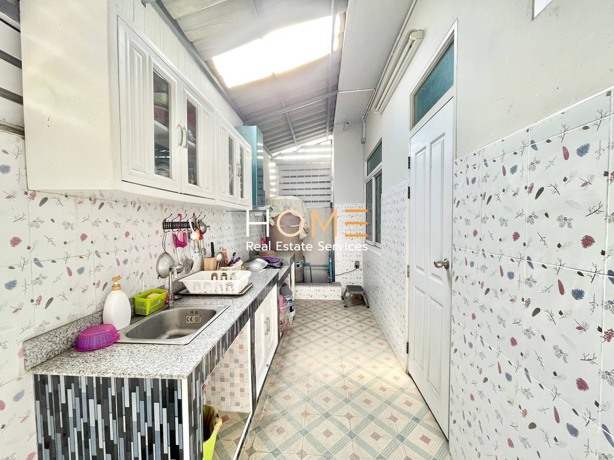 ขายทาวน์โฮมท่าพระ ตลาดพลู วุฒากาศ : ทาวน์โฮม เดอะ มิราเคิล สาทร - กัลปพฤกษ์ / 3 ห้องนอน (ขาย), The Miracle Sathorn - Kallapapruek / Townhome 3 Bedrooms (FOR SALE) BALL006