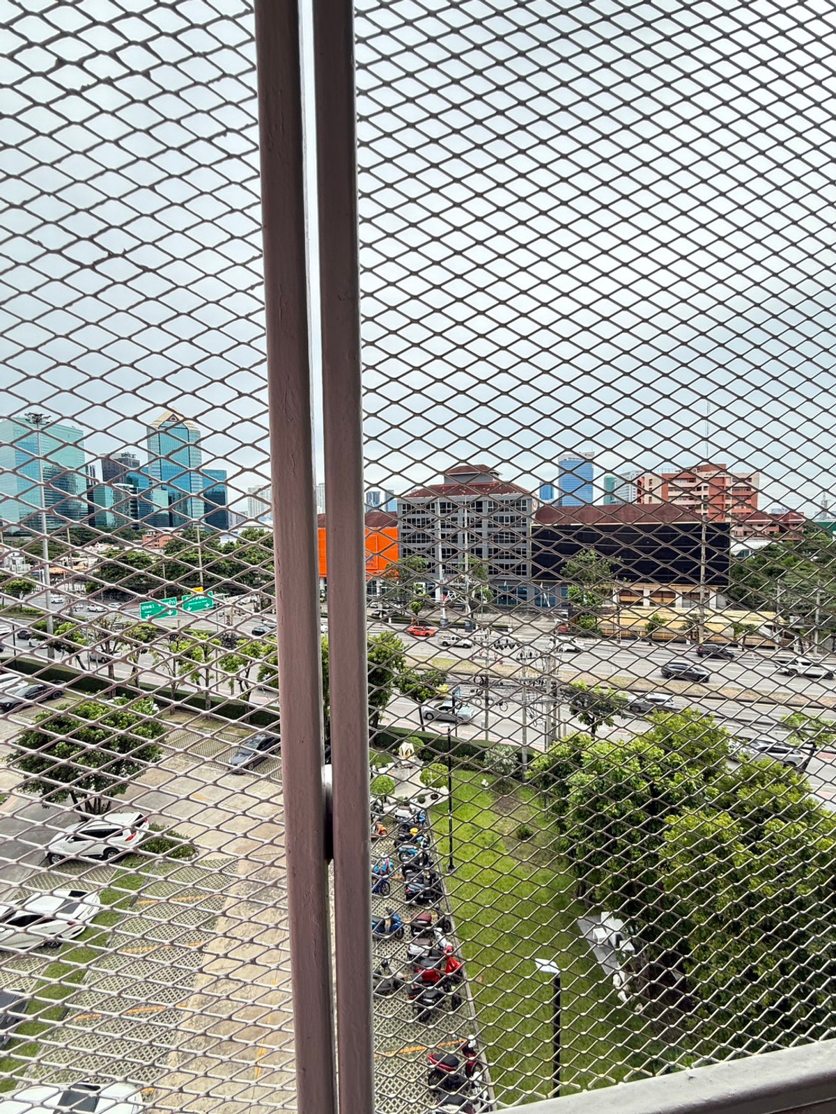 For SaleCondoSapankwai,Jatujak : For Sale: Ratchavipa Place Condominium | Prime Ratchayothin–Phaholyothin Location | Pet-Friendly | Near BTS Ratchayothin  Great value for a city condo in one of Bangkok’s highly sought-after rental areas.