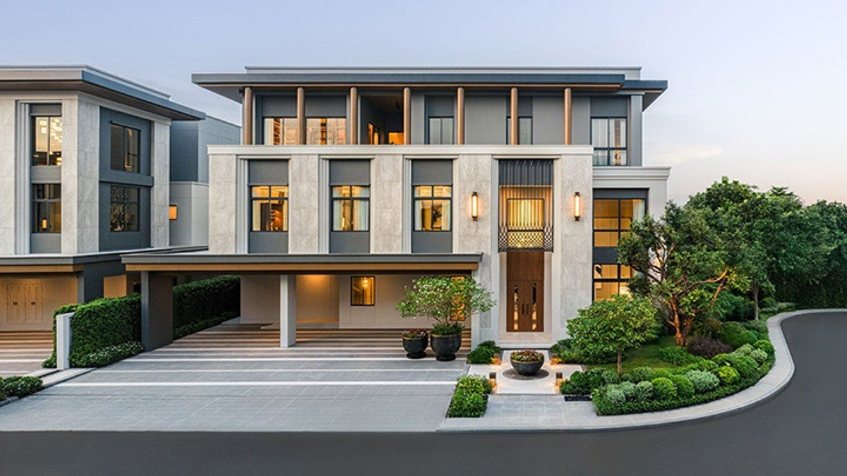 For SaleHousePattanakan, Srinakarin : Urgent sale! CINQUIEME Krungthep Kreetha Maison Privée, 3-storey luxury house, 655 sq m., close to Brighton College, only 800 m., highest level of privacy. With a private pool and elevator.