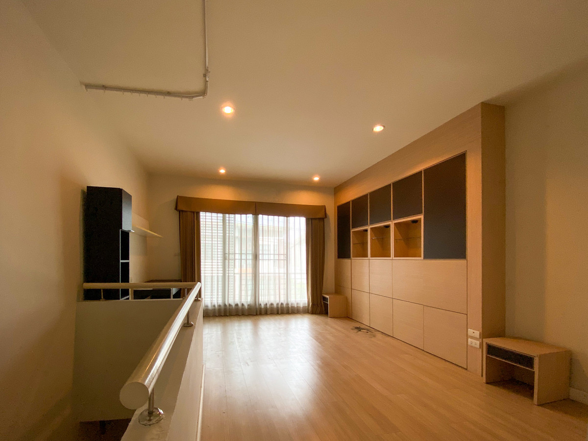 ขายทาวน์โฮมท่าพระ ตลาดพลู วุฒากาศ : Townhome ติดถนนเมน ✨ ทาวน์โฮม ซิกเนเจอร์ กัลปพฤกษ์ / 3 ห้องนอน (ขาย), Sixnature Kalapaphruek / Townhome 3 Bedrooms (FOR SALE) BALL038