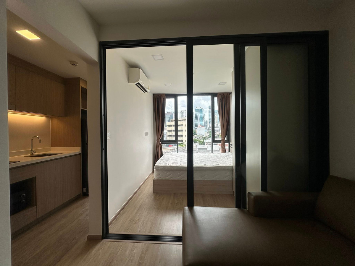 🏡 For Rent | The Nest Chula Samyan ✨ Low-rise condominium ✨ No earthquake damage ✨ 📍 Prime location in the heart of the city, near MRT Sam Yan Loading...
