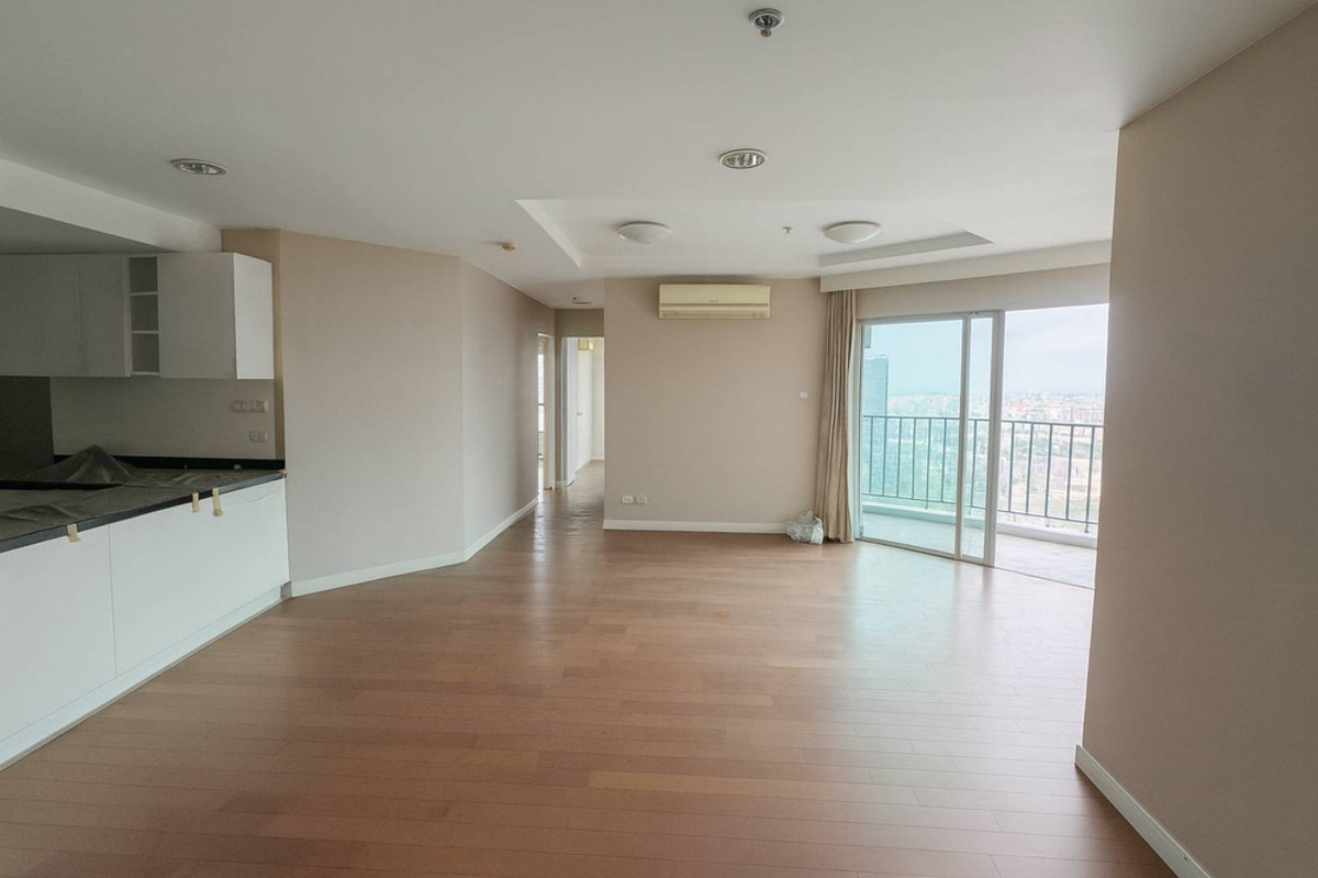 For SaleCondoRama9, Petchburi, RCA : 🔥 For Sale !! city view, high floor 38++, Wide living room, rare item!! 🔥 Code C20251000084..........Belle Grand Rama 9, 2 bedroom, 2 bathroom, Partly Furnished, Special Deal!!📣📣