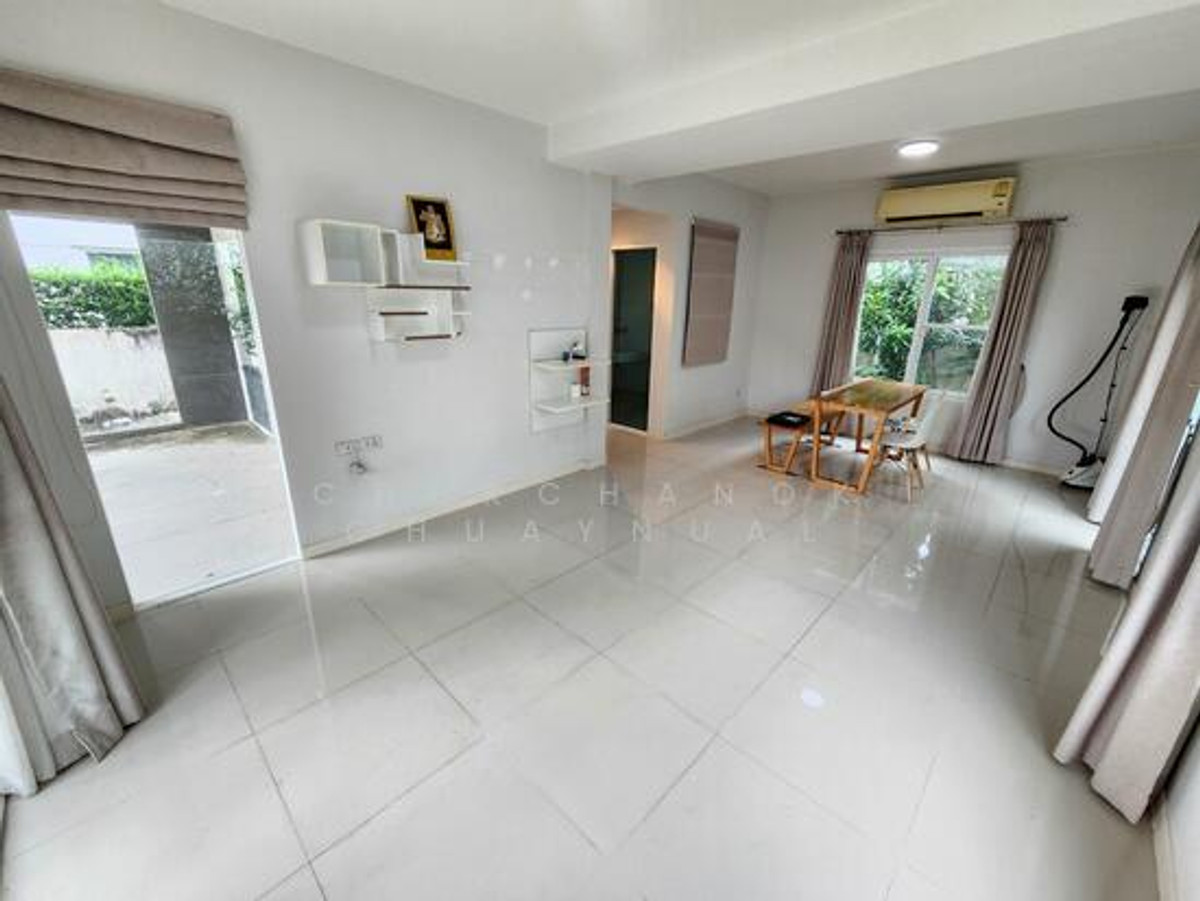 ขายบ้านเดี่ยว พฤกษ์ลดา ประชาอุทิศ 90 ที่ดิน 54 ตรวา. 3ห้องนอน 2น้ำ 2-3จอด 3.79ล้าน Loading...