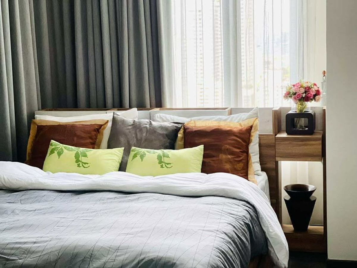 (for rent) Edge Sukhumvit 23 near BTS Asoke and MRT Sukhumvit Loading...