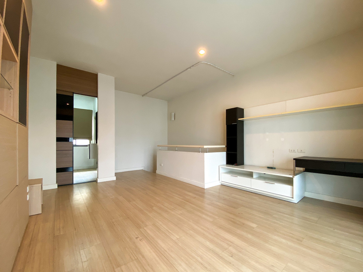 ขายทาวน์โฮมท่าพระ ตลาดพลู วุฒากาศ : Townhome ติดถนนเมน ✨ ทาวน์โฮม ซิกเนเจอร์ กัลปพฤกษ์ / 3 ห้องนอน (ขาย), Sixnature Kalapaphruek / Townhome 3 Bedrooms (FOR SALE) BALL038