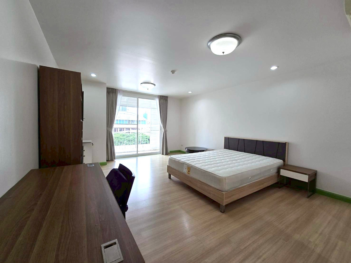 ให้เช่าคอนโดสุขุมวิท อโศก ทองหล่อ : คอนโดให้เช่า :ทริสตัน คอนโดมิเนียม (Tristan condominium)  ((BTS Phrom Phong )) MK-02 line @livingbkk