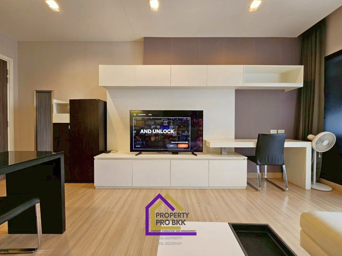 🌟🌟 For Rent – Urbano Absolute Sathon–Taksin 🌟🌟 📍 Near BTS Krung Thonburi | 1 Station to ICONSIAM | Easy Access to Sathorn & Silom Loading...