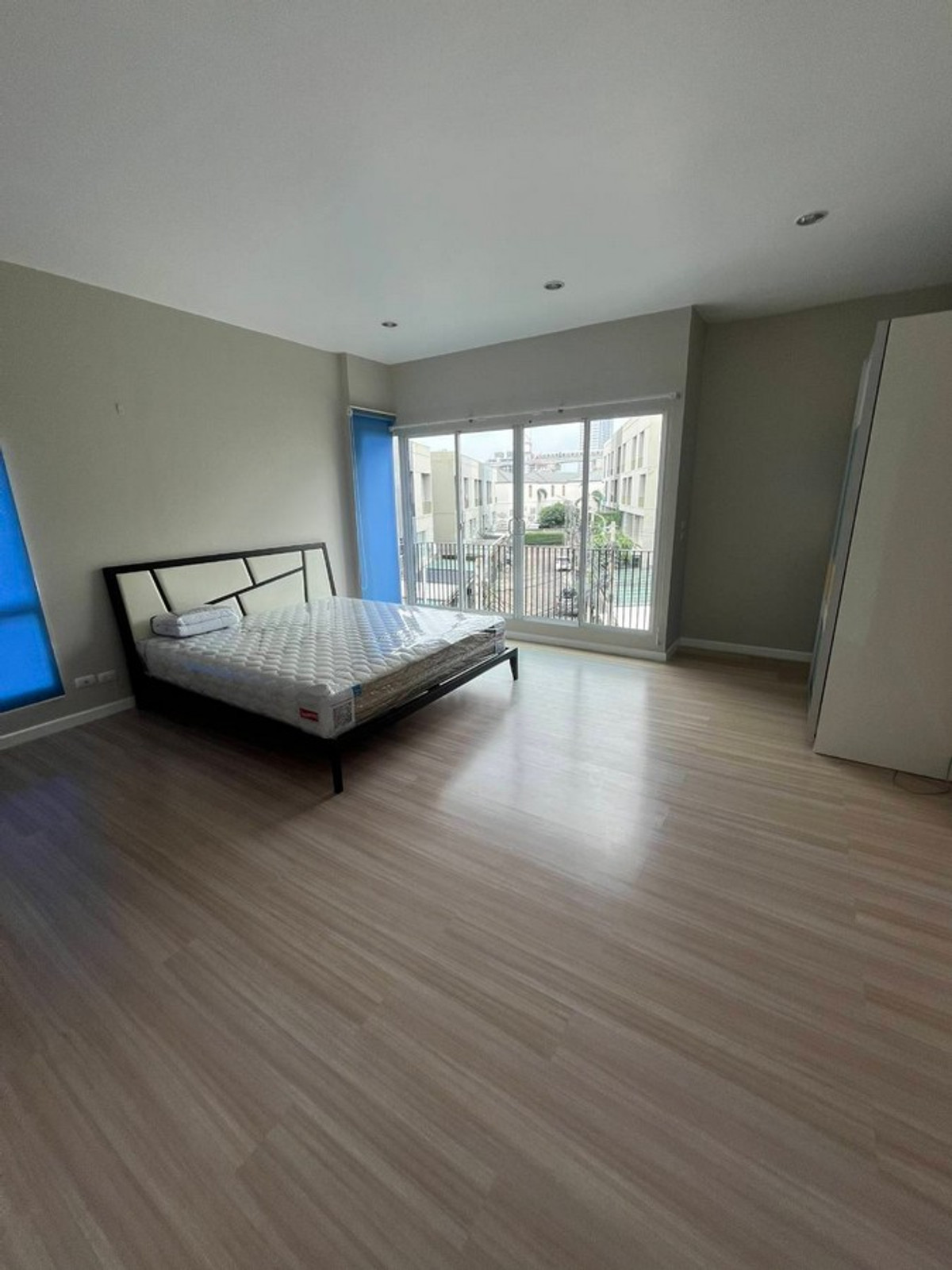 🏡✨ว่าง 28/10/2568  เช่า ทาวน์โฮม พาทิโอ แจ้งวัฒนะ (เมืองทอง) PATIO CHAENG WATTANA (Muang Thong Thani) | 帕提欧 แจ้งวัฒนะ 联排别墅出租 🐶🐱 เลี้ยงสัตว์ได้ | Pet Friendly | 可养宠物 Loading...