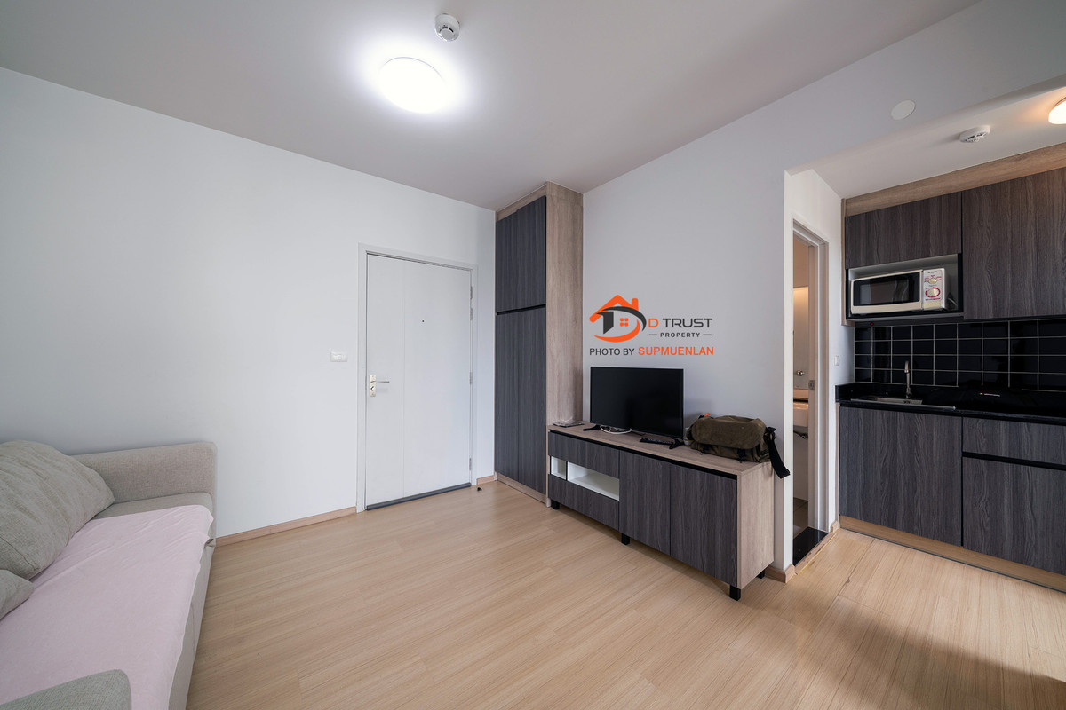 Condo for rent, Unio Sukhumvit 72, Phase 2, near BTS Bearing, 5th floor, ready to move in. Loading...