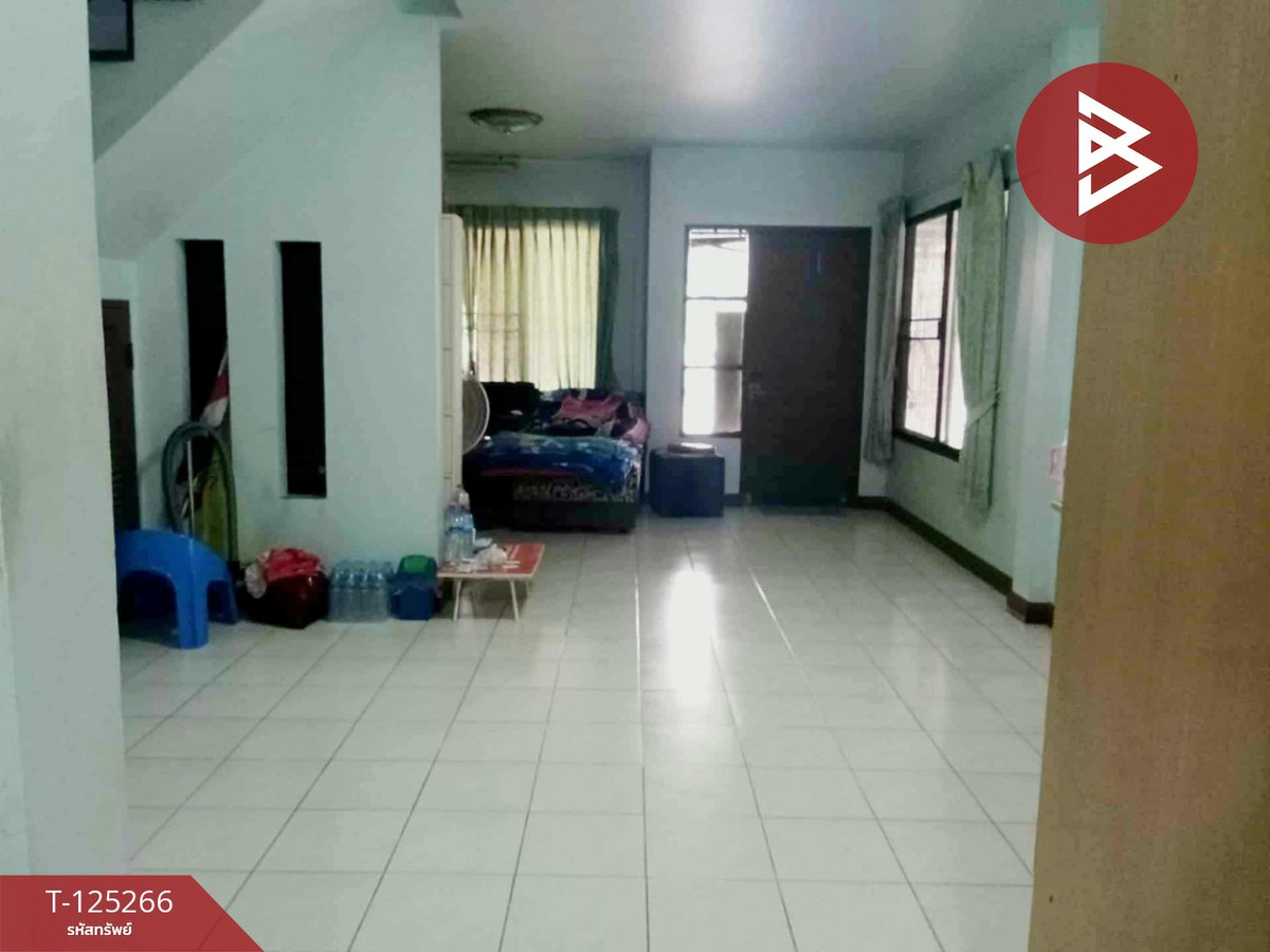 Semi-detached house for sale, Country Park Village 2, Huai Kapi, Chonburi. Loading...