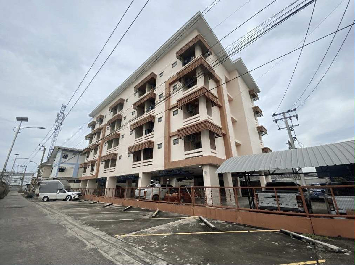 Dormitory for sale, prime location, near industrial areas and universities, Bangna Trad Road, KM 16.5, Samut Prakan, for sale with tenant. Loading...