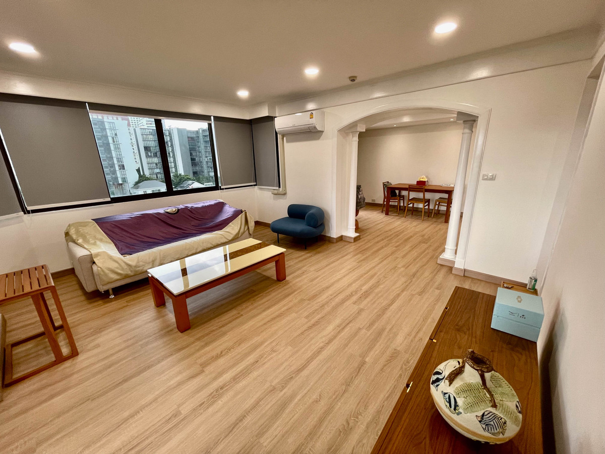 ขายคอนโดสุขุมวิท อโศก ทองหล่อ : Lake Avenue Sukhumvit 16 | 1-Bedroom Residence for Sale