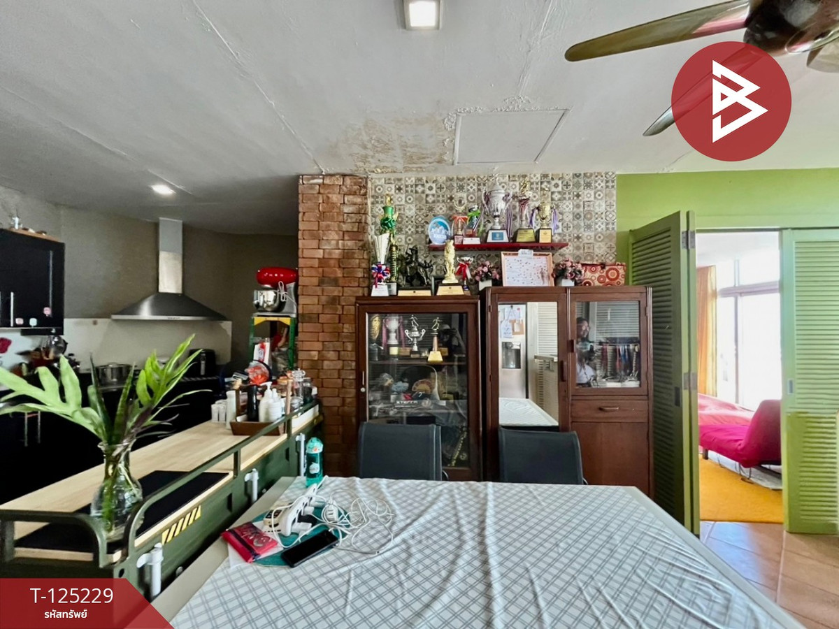 Condo for sale Bay View Resort Pattaya (Bay View Resort) Chonburi Loading...