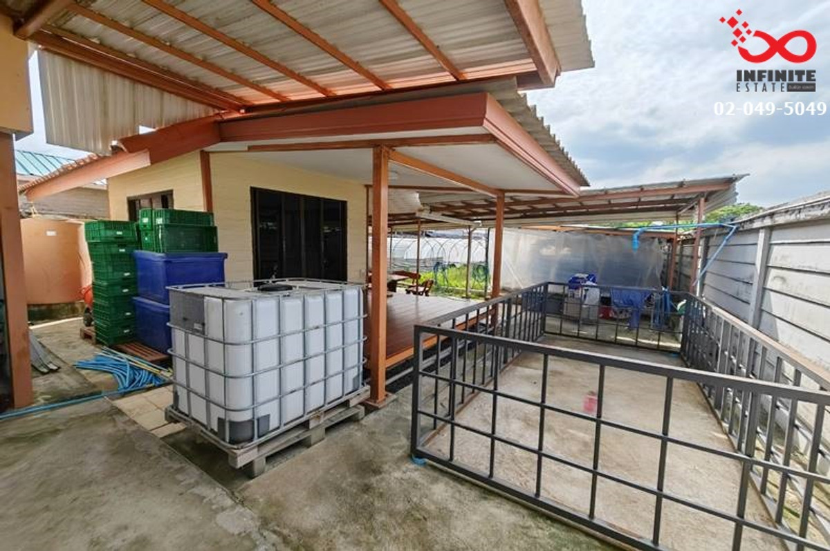 ขายที่ดิน 130ตร.ว. พร้อมบ้านน็อคดาวน์ อ่อนนุช 39 สวนหลวง Loading...