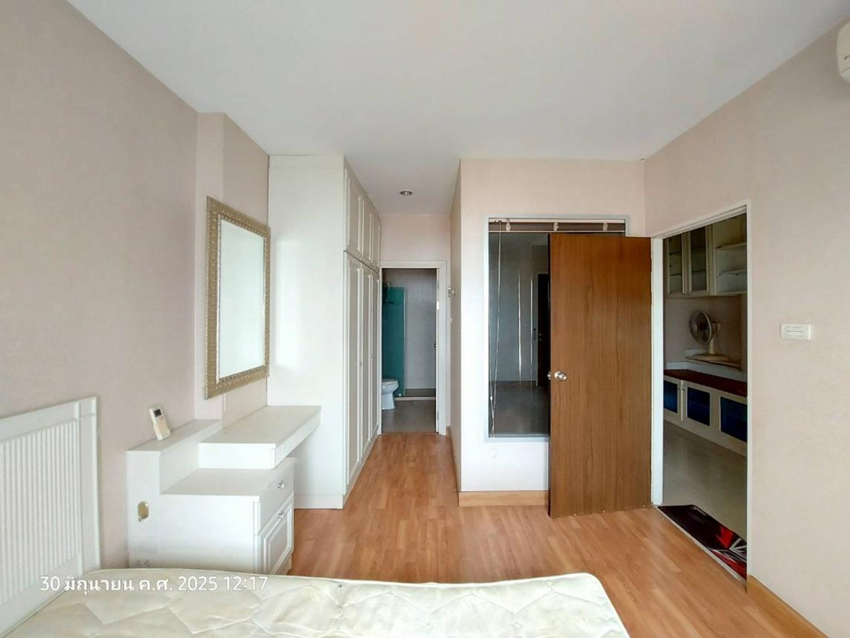 For SaleCondoRathburana, Suksawat : 🏡𝗜𝘃𝘆 𝗥𝗶𝘃𝗲𝗿 𝗥𝗮𝘁𝗯𝘂𝗿𝗮𝗻𝗮 (Ivy River Ratburana) luxury condo ready to move in. Along the Khao Phraya River Very special price 𝟭,𝟴𝟬𝟭,𝟬𝟬𝟬 baht