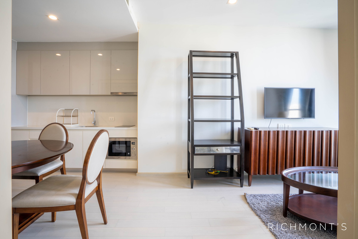 Noble Ploenchit, 1-bedroom, close to BTS Ploenchit for Sale Loading...