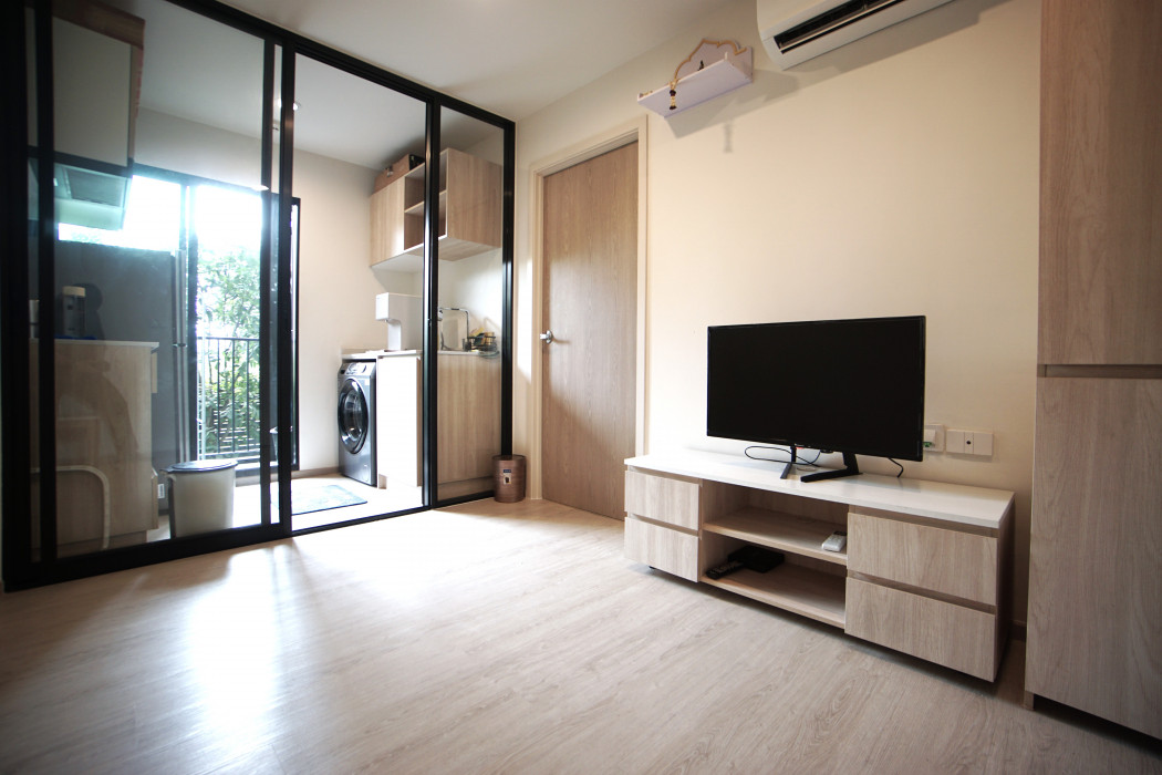 For RentCondoLadkrabang, Suwannaphum Airport : Fully Furnished 1BR Condo at Nue Z-Square Suan Luang, 650m to MRT Suan Luang R.9, 26 sqm, Tree View, Ready to Move In – Only 10K ฿ / mo.