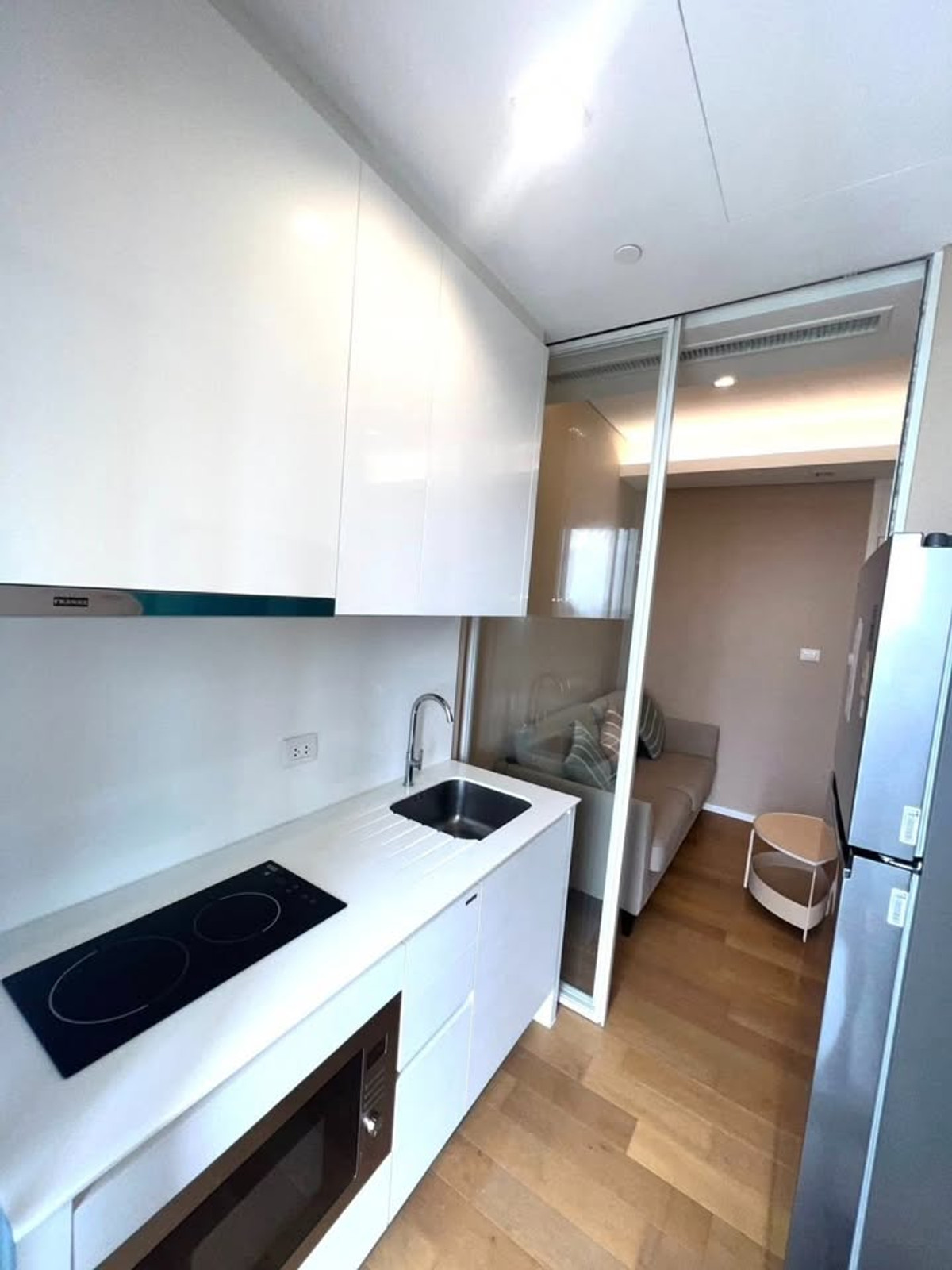 ให้เช่าคอนโดลาดพร้าว เซ็นทรัลลาดพร้าว : เช่าคอนโด The Saint Residences/เดอะ เซนต์ เรสซิเดนซ์ (G6810041)