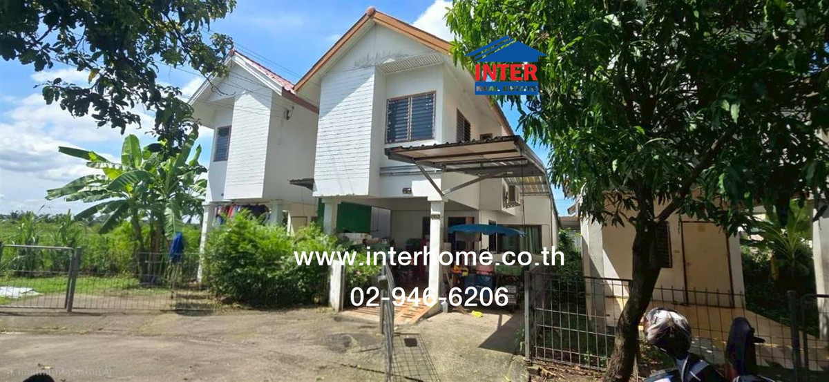 บ้านเดี่ยว 2 ชั้น 21 ตร.ว. หมู่บ้านเอื้ออาทร รังสิตคลอง5/3 ถนนกาญจนาภิเษก ถนนเลียบคลองห้า คลองหลวง ปทุมธานี Loading...