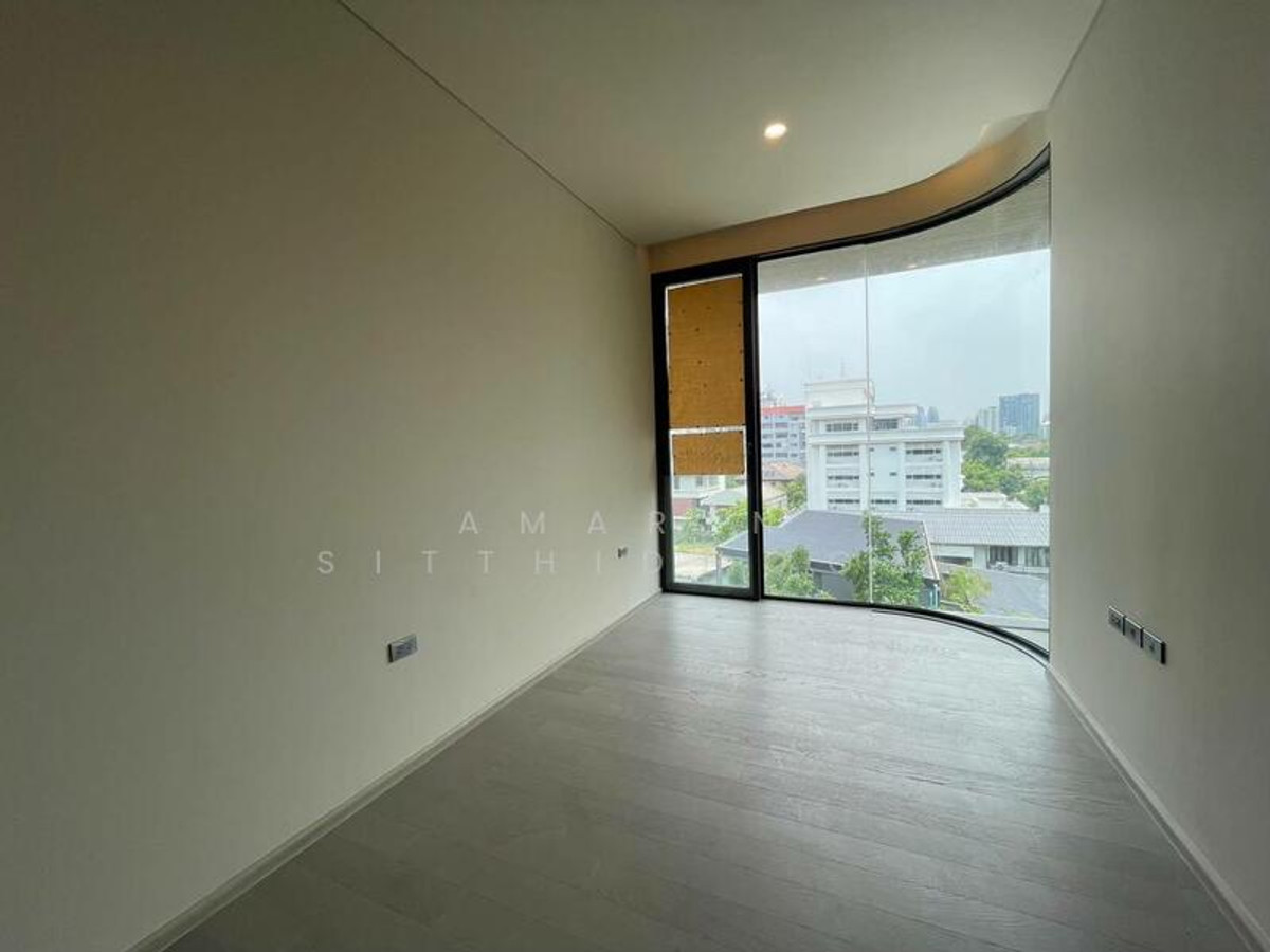 Kalm Penthouse Ari for Sell Loading...