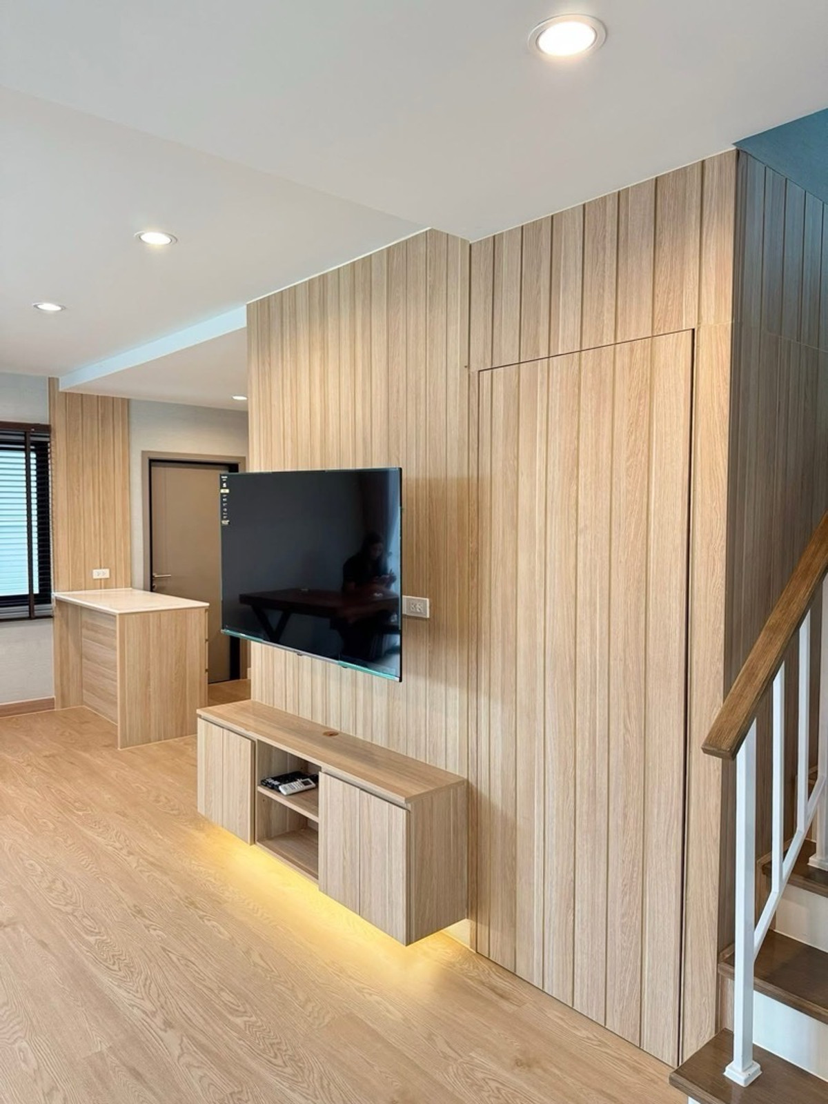 ให้เช่าบ้าน🔥Areeya Como Botanica บางนา🔥2ชั้น🔥41ตรว🔥4Bed🔥R2710-17 Loading...
