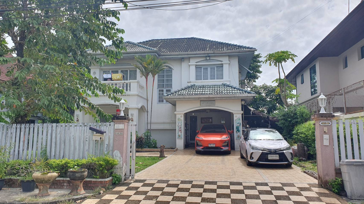 ขายบ้านมีนบุรี-ร่มเกล้า : ขายบ้านเดี่ยวหลังใหญ่ 190 ตร.ว. ริมน้ำ ใน หมู่บ้านสัมมากร รามคำเเหง