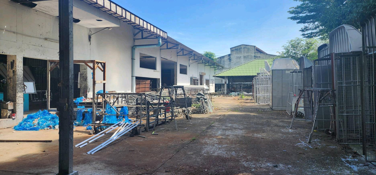 ขายที่ดินพร้อมโรงงาน หน้าที่กว้างติดถนนใหญ่ 62 เมตร อยู่ พุทธมณฑลสาย 7 🔥 Loading...