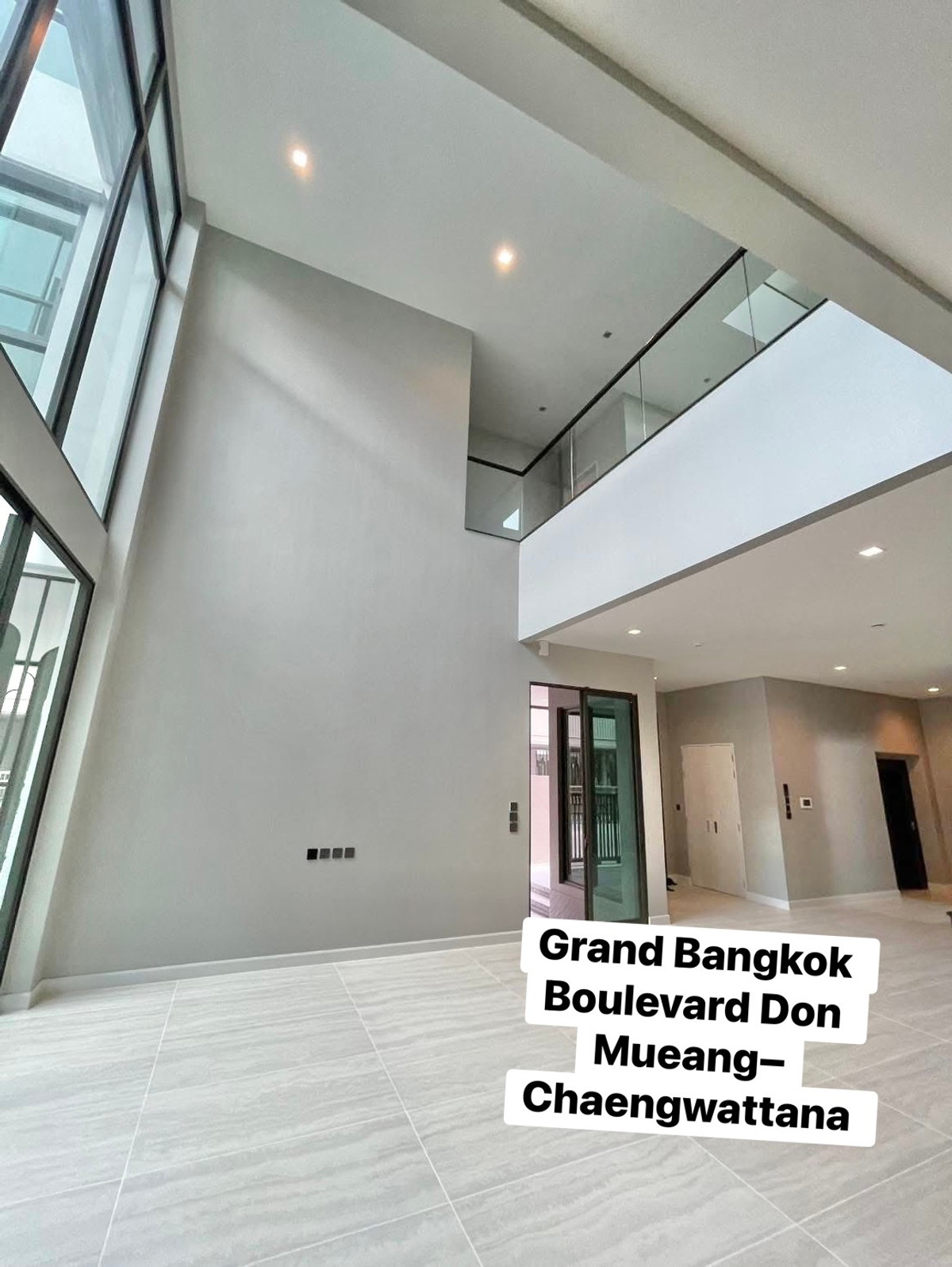 🔥🔥30375 🔥🔥 Luxury detached house for rent 𝐆𝐫𝐚𝐧𝐝 𝐁𝐚𝐧𝐠𝐤𝐨𝐤 𝐁𝐨𝐮𝐥𝐞𝐯𝐚𝐫𝐝 Don Mueang-Chaengwattana 🚩#The  same village as Khun Janie, you can do it all if you' ;re refreshed🚩🌐LINE ID : @fastforrentcondo Loading...