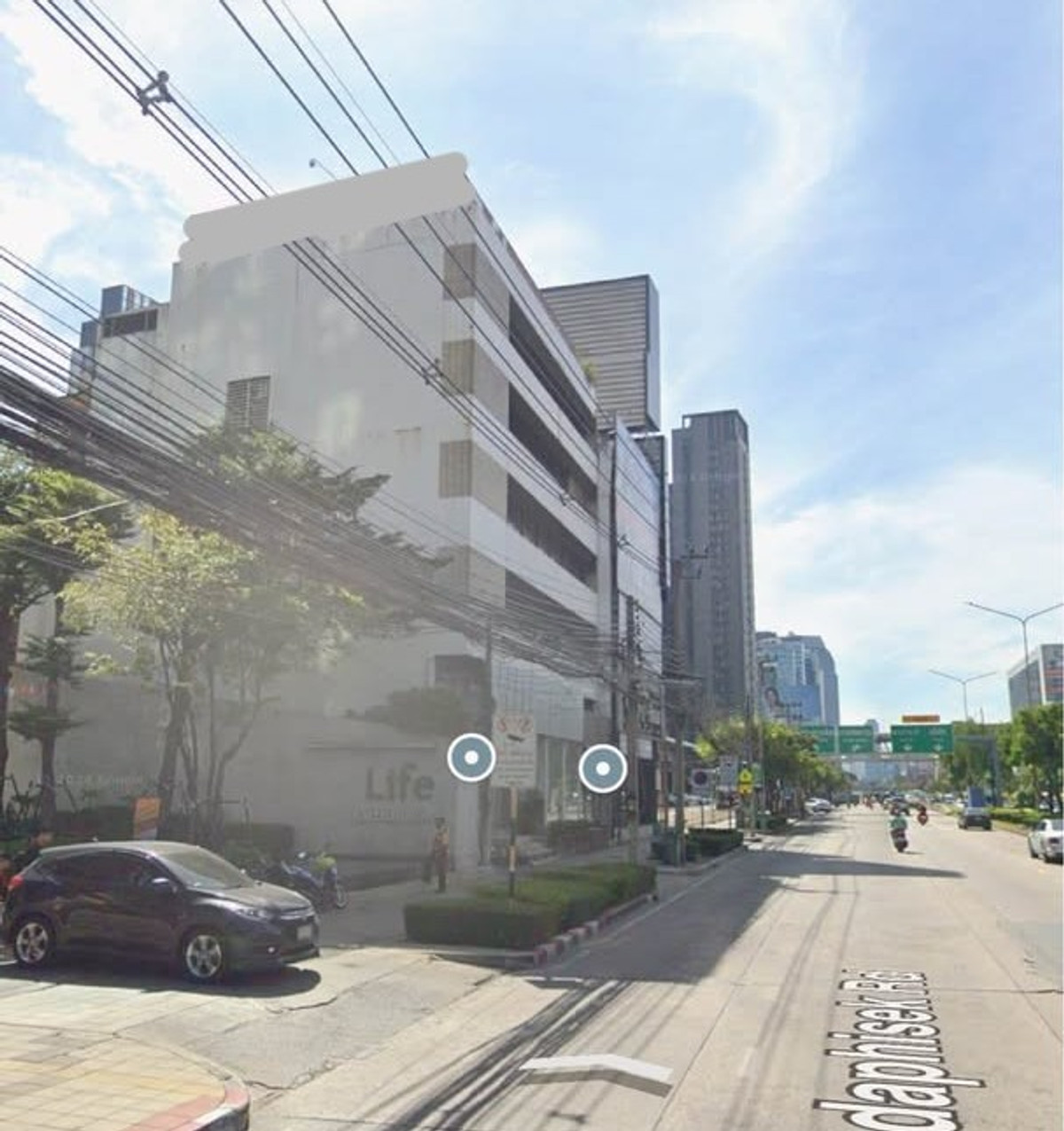 สำนักงานรัชดา ห้วยขวาง : ปล่อยเช่า / ขาย 🏬 อาคาร 5 ชั้นครึ่ง + ดาดฟ้า ทำเลศักยภาพ 📍  ติดถนนรัชดา 📐️ พื้นที่ 1,800 ตรม มีลิฟท์ 