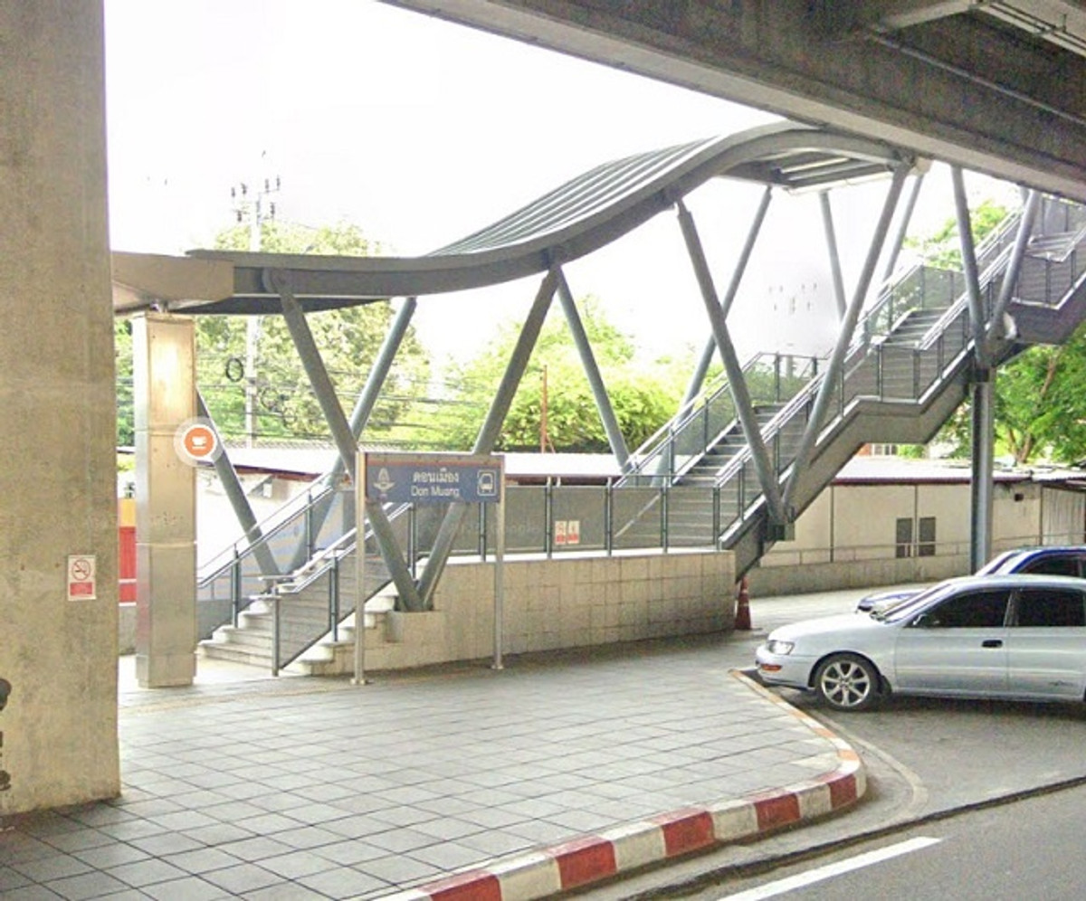 ตลาดบุญอนันต์ 400 ม.ขายที่ดินเปล่า ถมแล้ว แปลงสวย มีน้ำประปา ไฟฟ้า ย่านดอนเมือง 602 ตร.วา. ทำเลสะดวก ติดถนนทุกแปลง เหมาะสำหรับทำบ้านจัดสรร Loading...