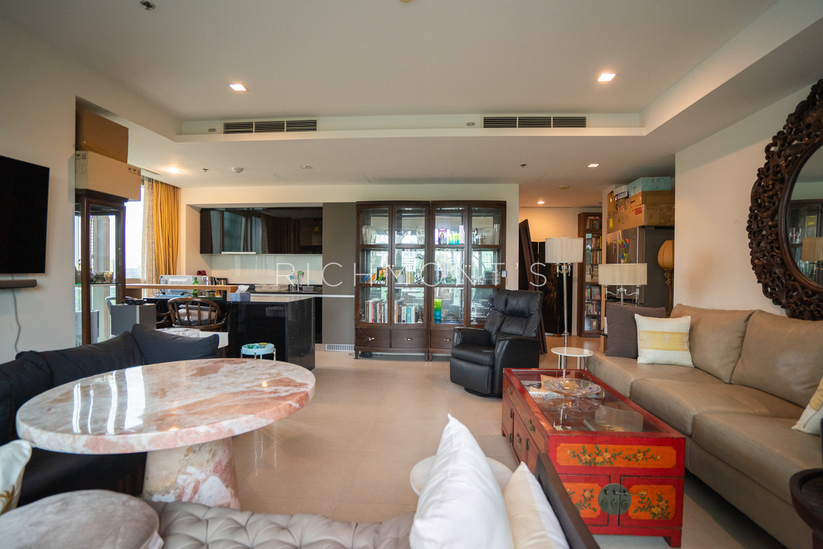 Unit 2 Bedroom at The River by Raimon Land Loading...