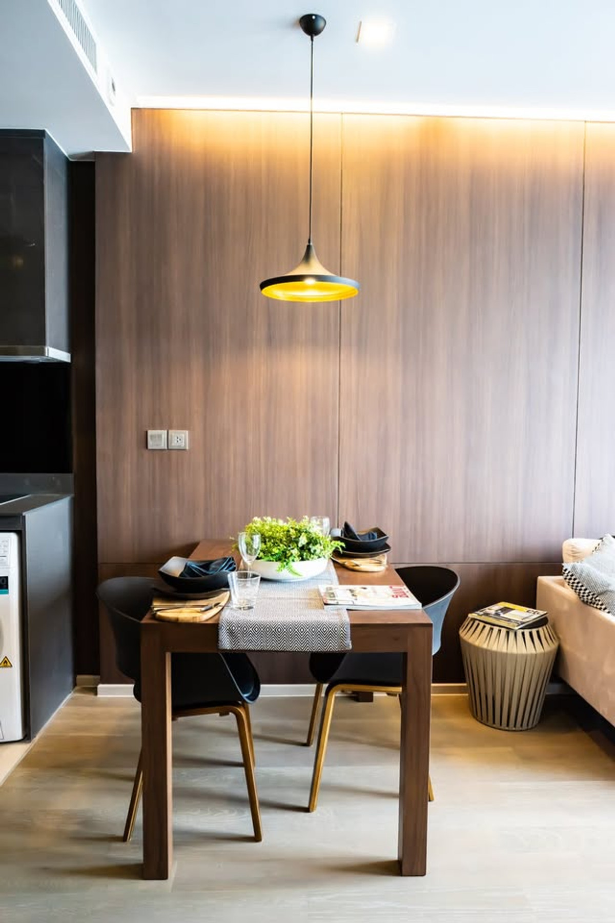📍 For rent! Ashton Asoke | Beautifully decorated room, near MRT Sukhumvit & BTS Asoke (0 m.) Room already repaired from the earthquake. Loading...