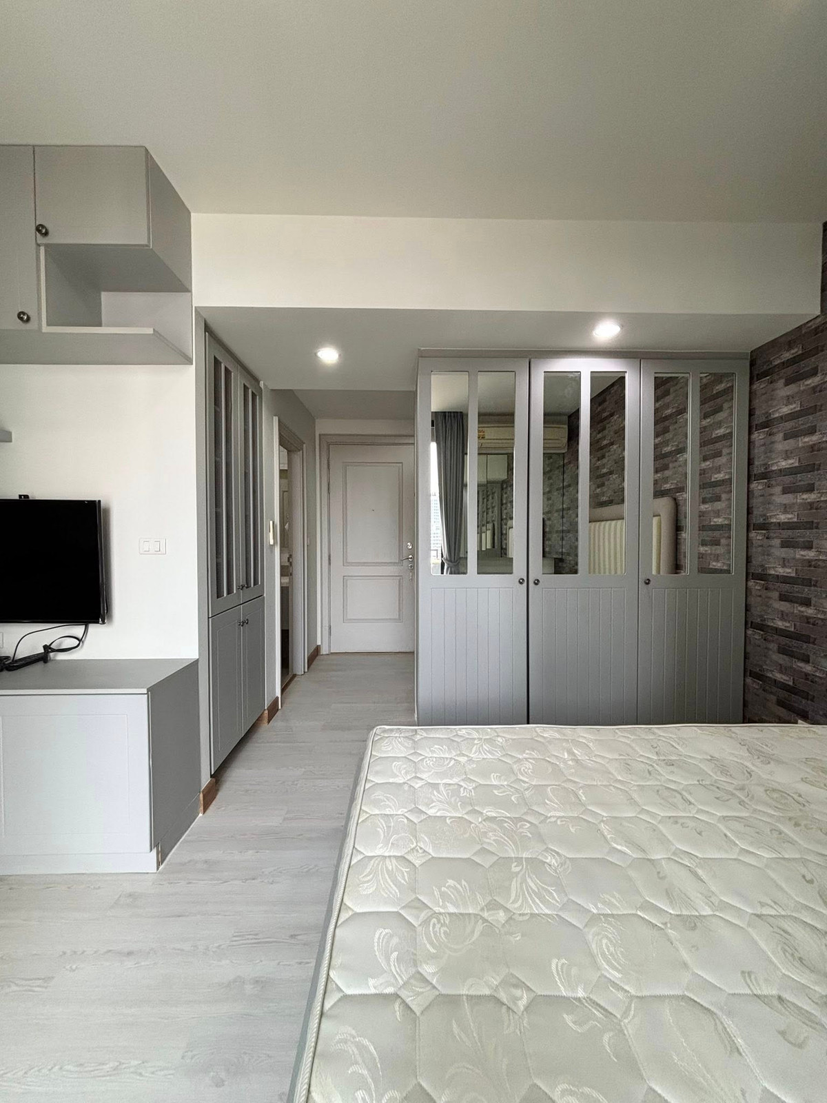 The Editor BTS SaphanKwai for Sale/Rent Condo for sale/rent The Editor BTS Saphan Khwai + Condo, good location near BTS Saphan Khwai station. Loading...