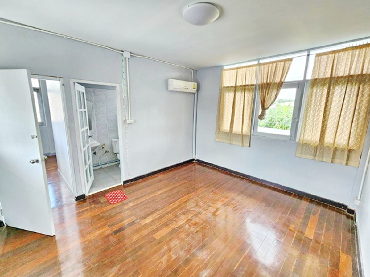 สะพาน99 450ม. บ้านเดี่ยว 2ชั้น 3-4นอน 60ตรว. 200ตรม. ซ.ประชาชื่น 2-8 มจพ. 4.5 กม. MRTบางซ่อน 1.5 กม. บางซื่อ 2น้ำ เกทเวย์ แอท บางซื่อ Loading...