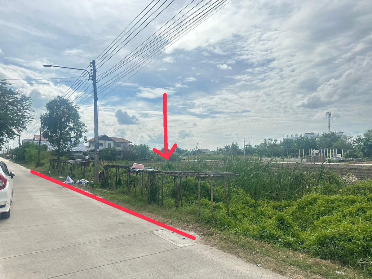 Urgently selling very cheap Land in Soi Bongkot 41, Liap Khlong 2 Road, Khlong Luang Subdistrict, Khlong Luang District, Pathum Thani Province. Loading...