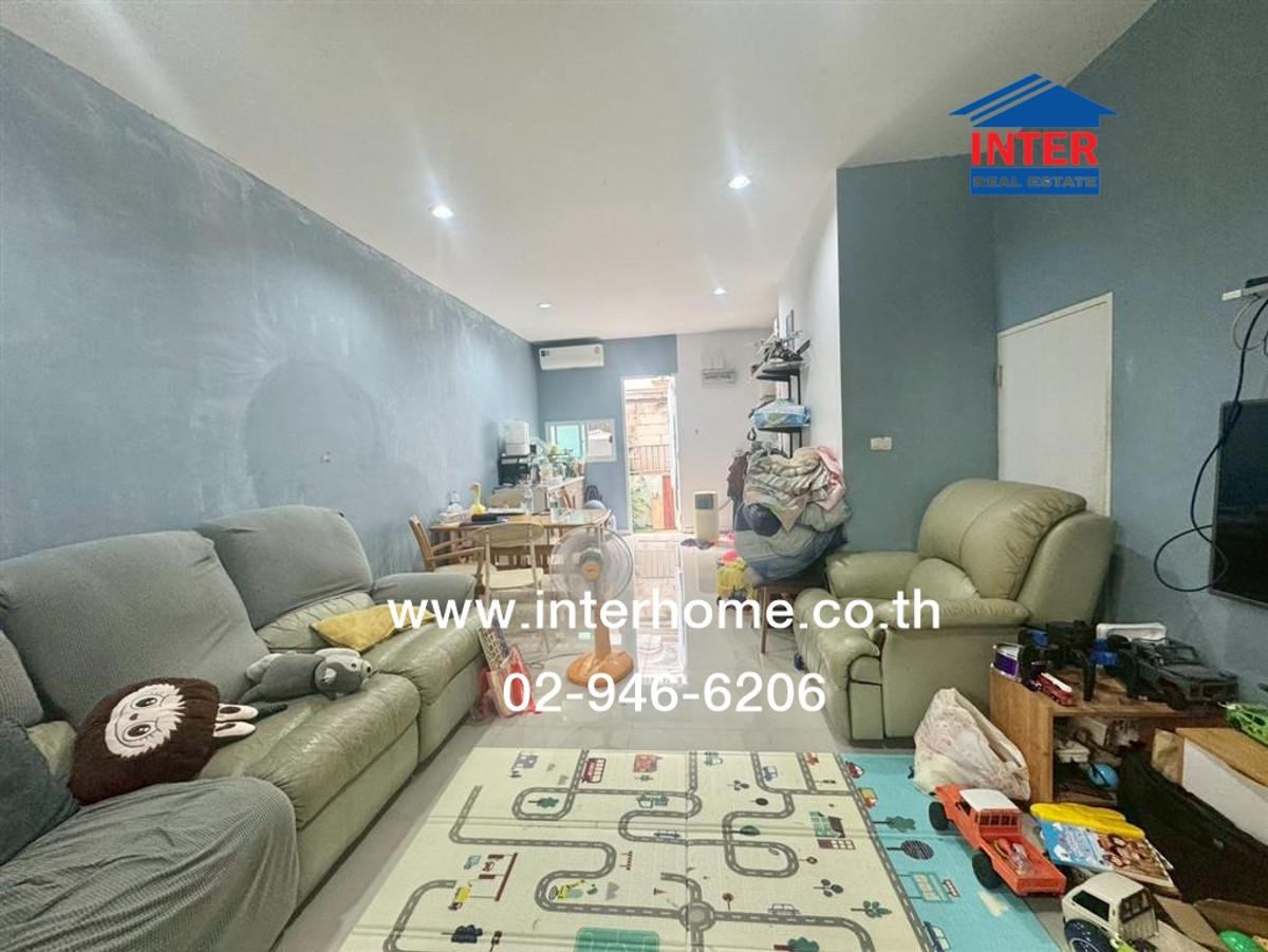 ทาวน์โฮม 2 ชั้น 20.6 ตร.ว. หมู่บ้านซิตี้เซนส์ พระราม2 - ท่าข้าม ใกล้โรงเรียนสวนกุหลาบวิทยาลัย ธนบุรี ติดถนนเลียบด่วนวงแหวน ถนนพระราม2 เขตบางขุนเทียน กรุงเทพมหานคร Loading...