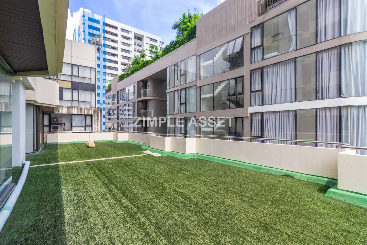 For RentSukhumvit, Asoke, Thonglor : Line ID: @zimple_asset  Service Apartment on Sukhumvit Soi 8. Fully furnished large rooms with fitness and swimming pool. Conveniently located near BTS Nana. Accepts both short-term and long-term stays