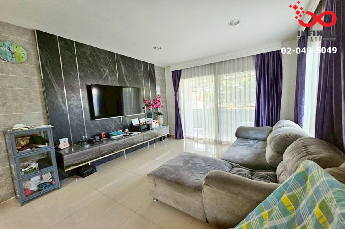 2-story house for sale, Grooveville Village, Ramindra, Phraya Suren 35. Loading...