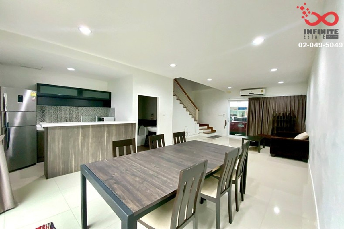 ขายและให้เช่าทาวน์โฮม 3ชั้น สเปซ ลาดพร้าว–เหม่งจ๋าย ลาดพร้าว80 24ตรว. Loading...