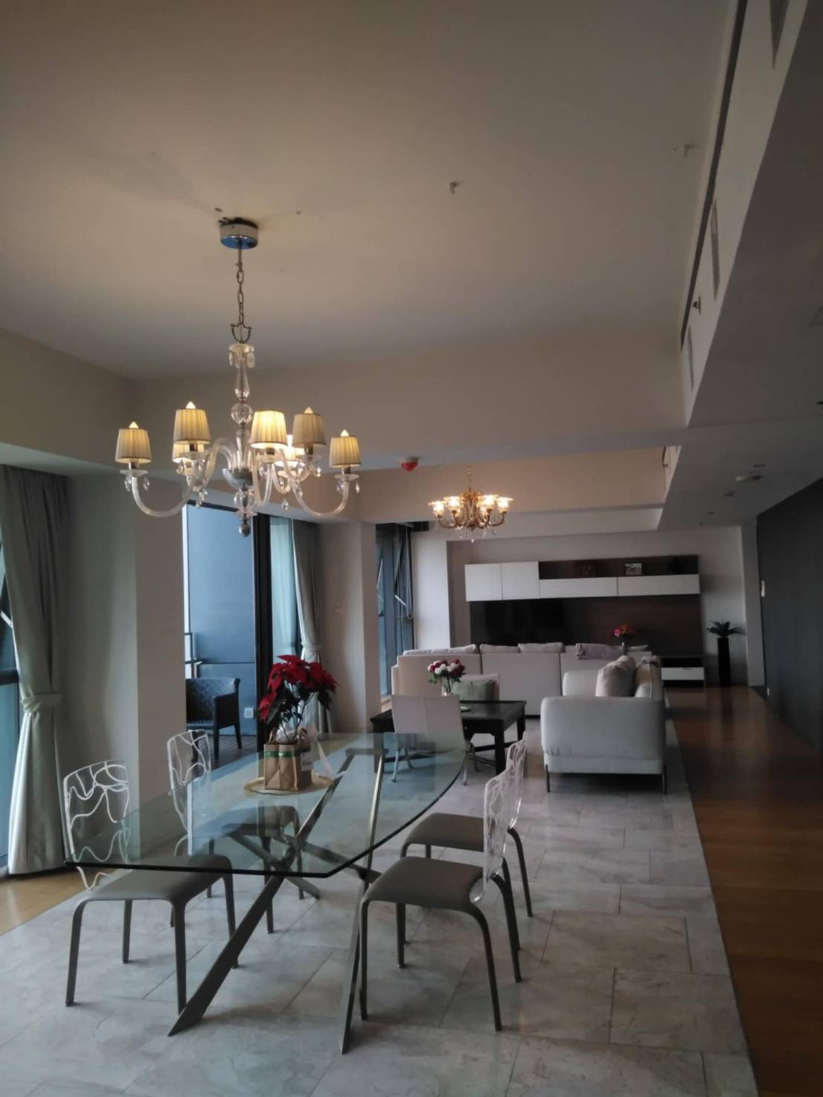 for rent The Met sathorn // 4b5b // 336 sq.m Loading...