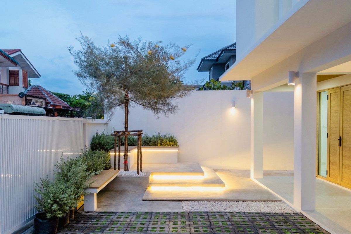 บ้านเดี่ยว ดีไซน์ ฟังก์ชัน 4 ห้องนอน 3 ห้องน้ำ  Loading...