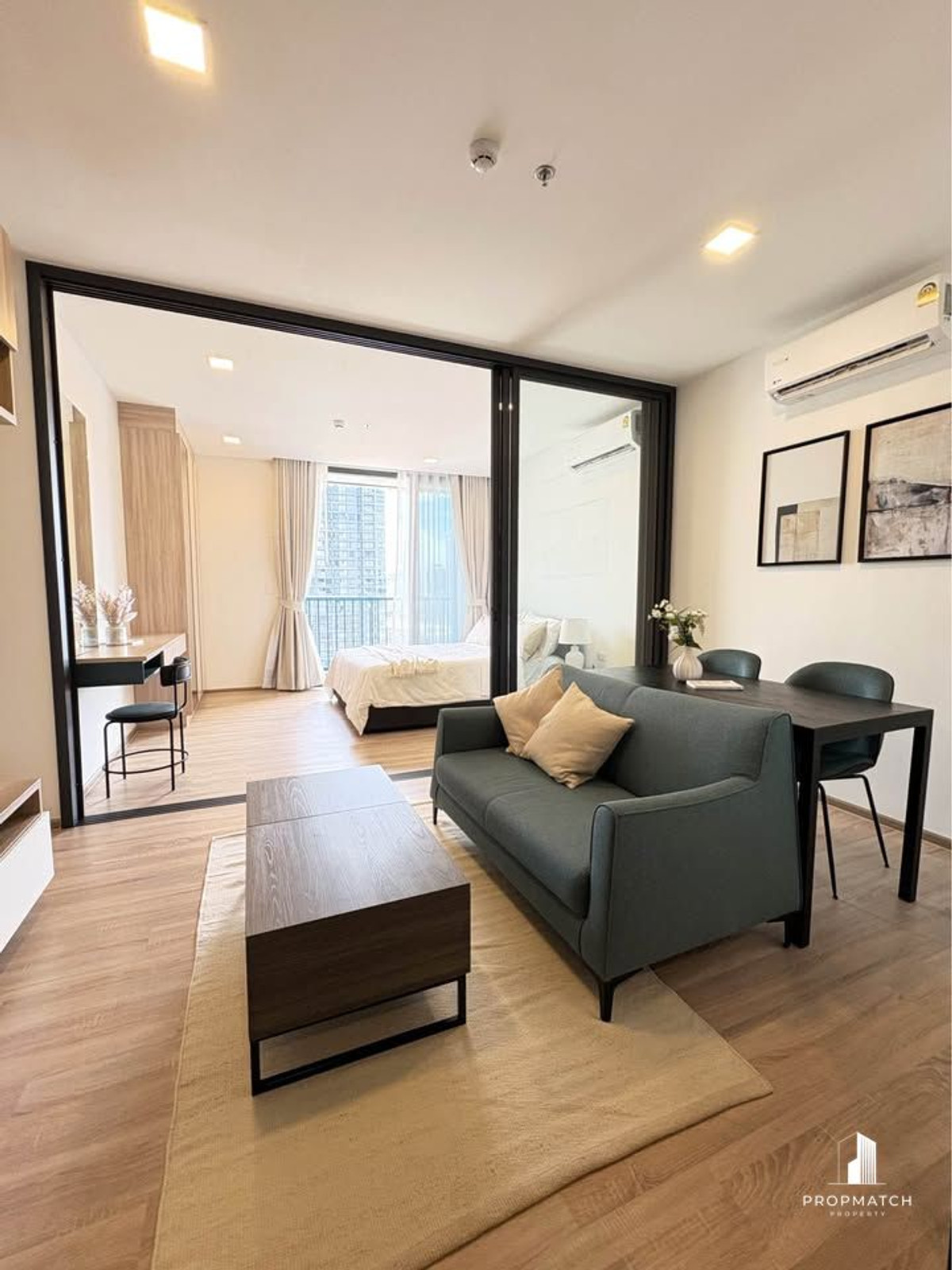 For RentCondoRatchathewi,Phayathai : ✨Flash Deal ✨XT Phayathai( 1Bed 1Bath 42SQM.) Fully furnished, ready to move in!! Only 23,000 baht per month Tel.0981315848 @propmatch