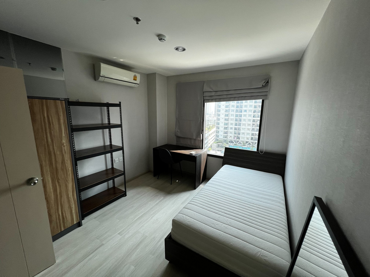 📢 For rent Life Pinklao 🚆 next to MRT Bang Yi Khan, 5 minutes to Siriraj Loading...