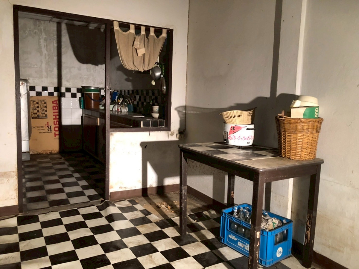 ขายด่วน ถูกมาก !!! ทาวน์เฮาส์ 2 ชั้น พร้อมให้คุณรีโนเวทได้ตามแบบที่ต้องการ !!! หมู่บ้านเจษฎา 2 ซ.พหลโยธิน 48 ขนาด 22.9 ตร.ว รีโนเวทไว้อยู่อาศัย หรือไว้ปล่อยเช่าขายต่อก็ทำกำไรได้คุ้มสุดๆ ใกล้ ม.เกษตรศาสตร์ หลักสี่ รามอินทรา บางเขน ดอนเมือง เดินทางสะดวก Loading...