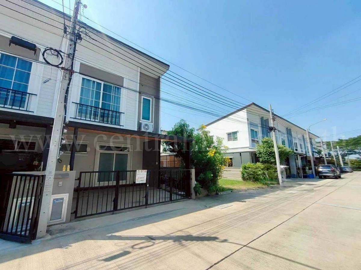 ทาวน์โฮม คาซ่า วอเตอร์ไซด์ ราชพฤกษ์ - พระราม 5 หลังมุม  Loading...